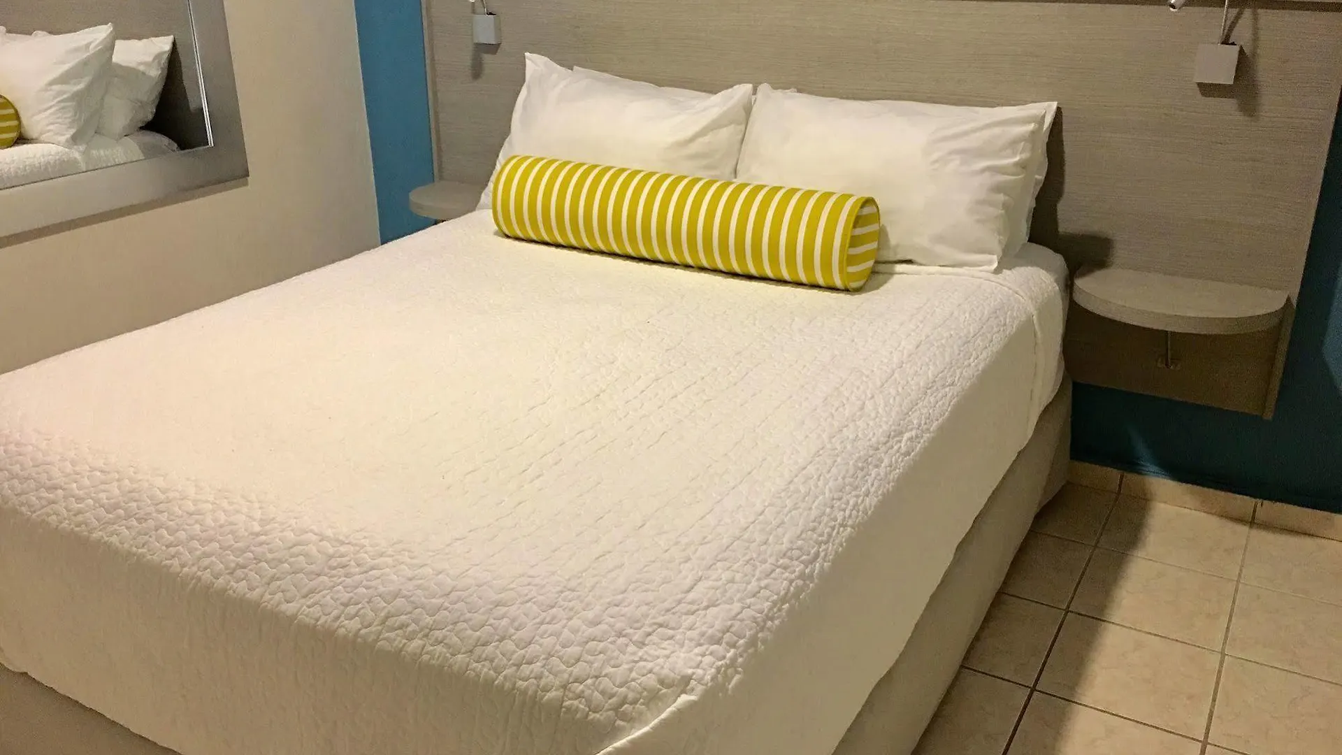 Montcaribe Guest House San Juan Hotel